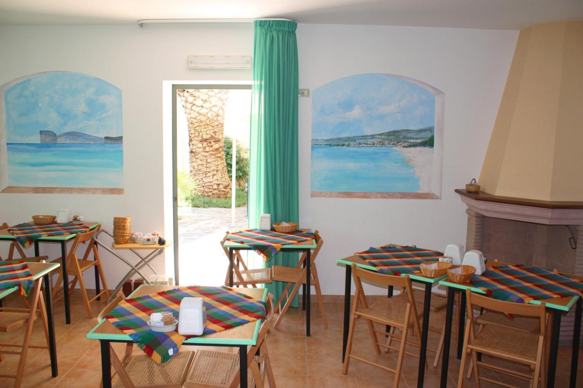 Hotel Alguer ภายนอก รูปภาพ