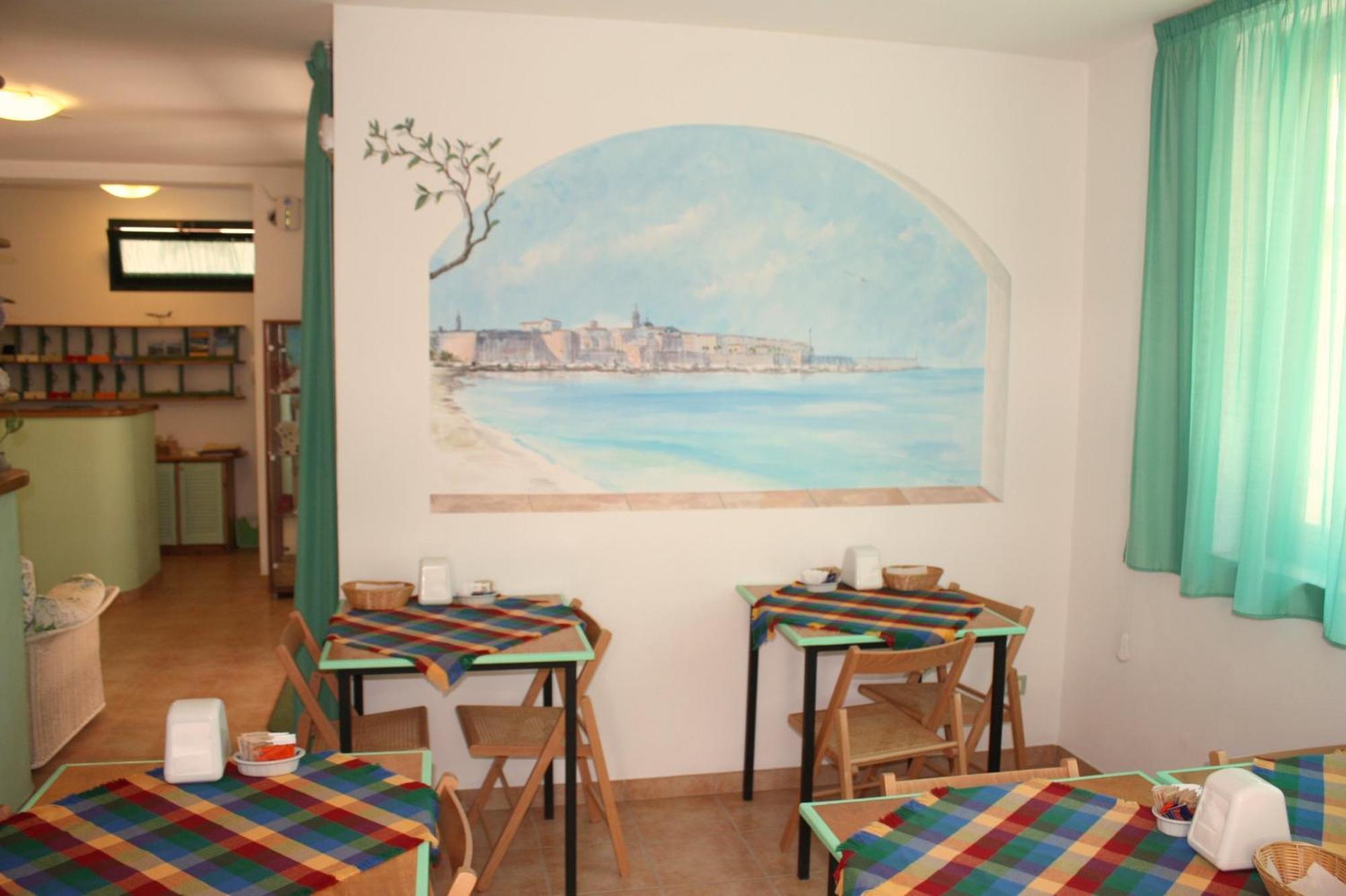 Hotel Alguer ภายนอก รูปภาพ