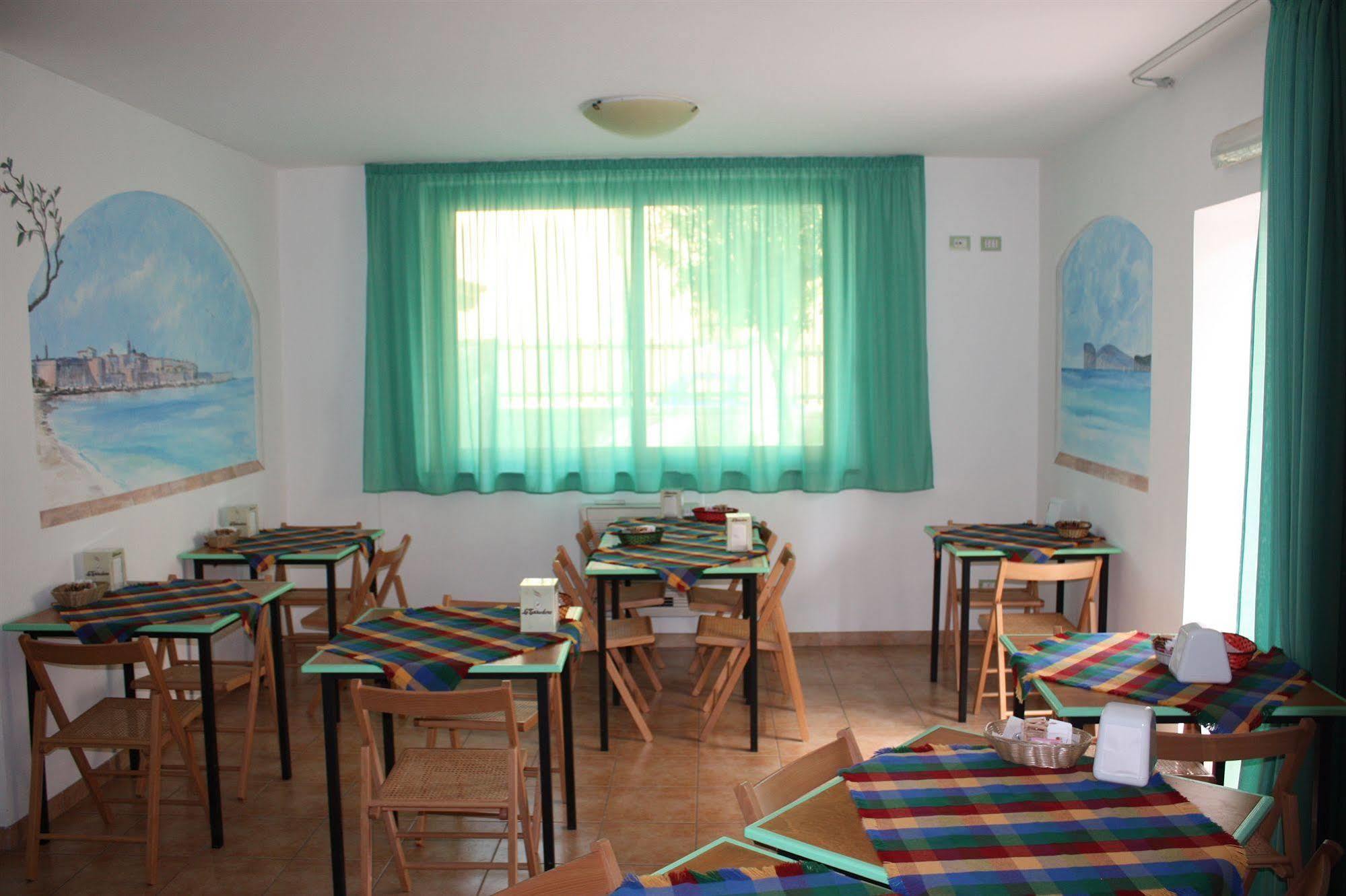 Hotel Alguer ภายนอก รูปภาพ